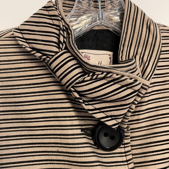 Nanette Lepore Jacket with Bell Sleeves - Picture 4 of 10